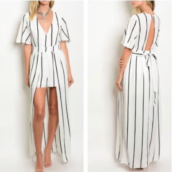 Crystal Doll junior's white and black striped romper size 3 - Picture 1 of 13